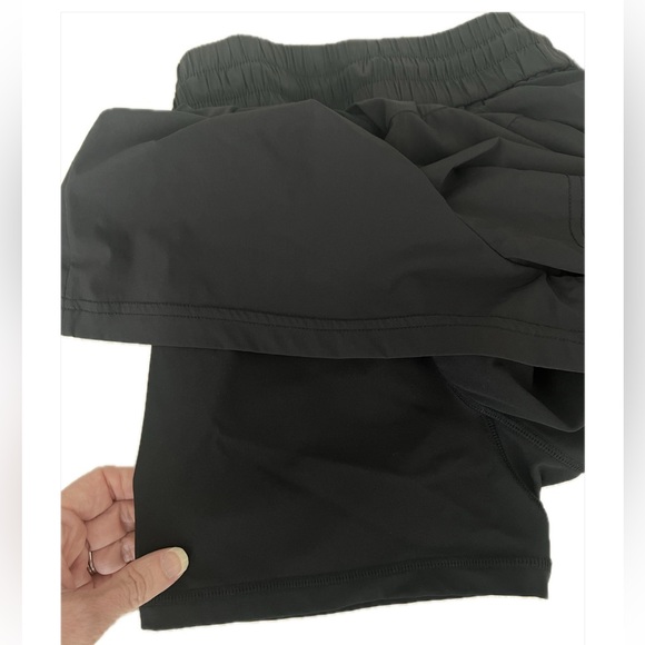 Sweaty Betty Circuit Workout Shorts XS - 2” inseam, inner liner/undershort - Picture 5 of 9